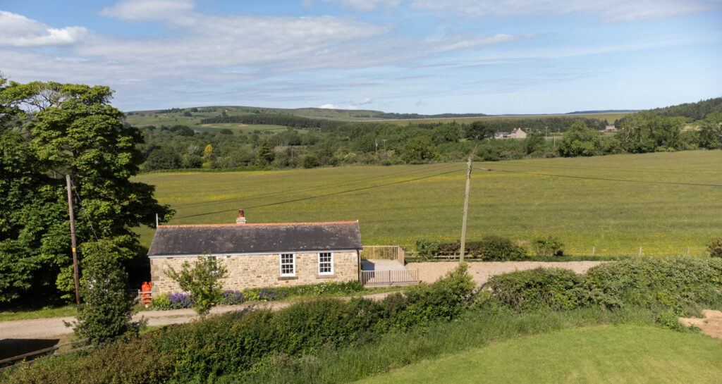 Derwent View Cottage - west facing decking